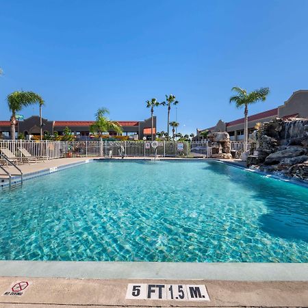 Quality Inn Kennedy Space Center Titusville Ngoại thất bức ảnh