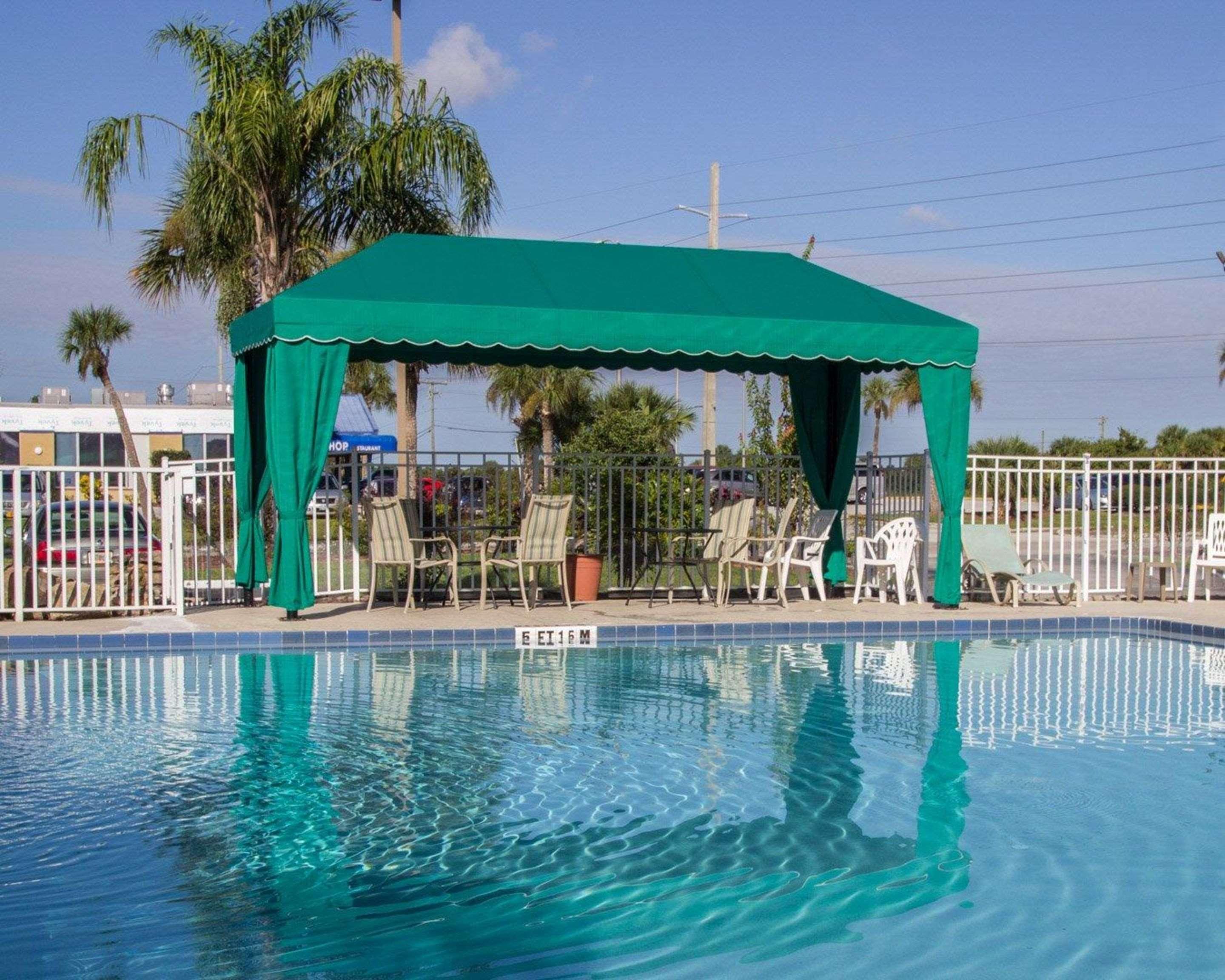 Quality Inn Kennedy Space Center Titusville Ngoại thất bức ảnh