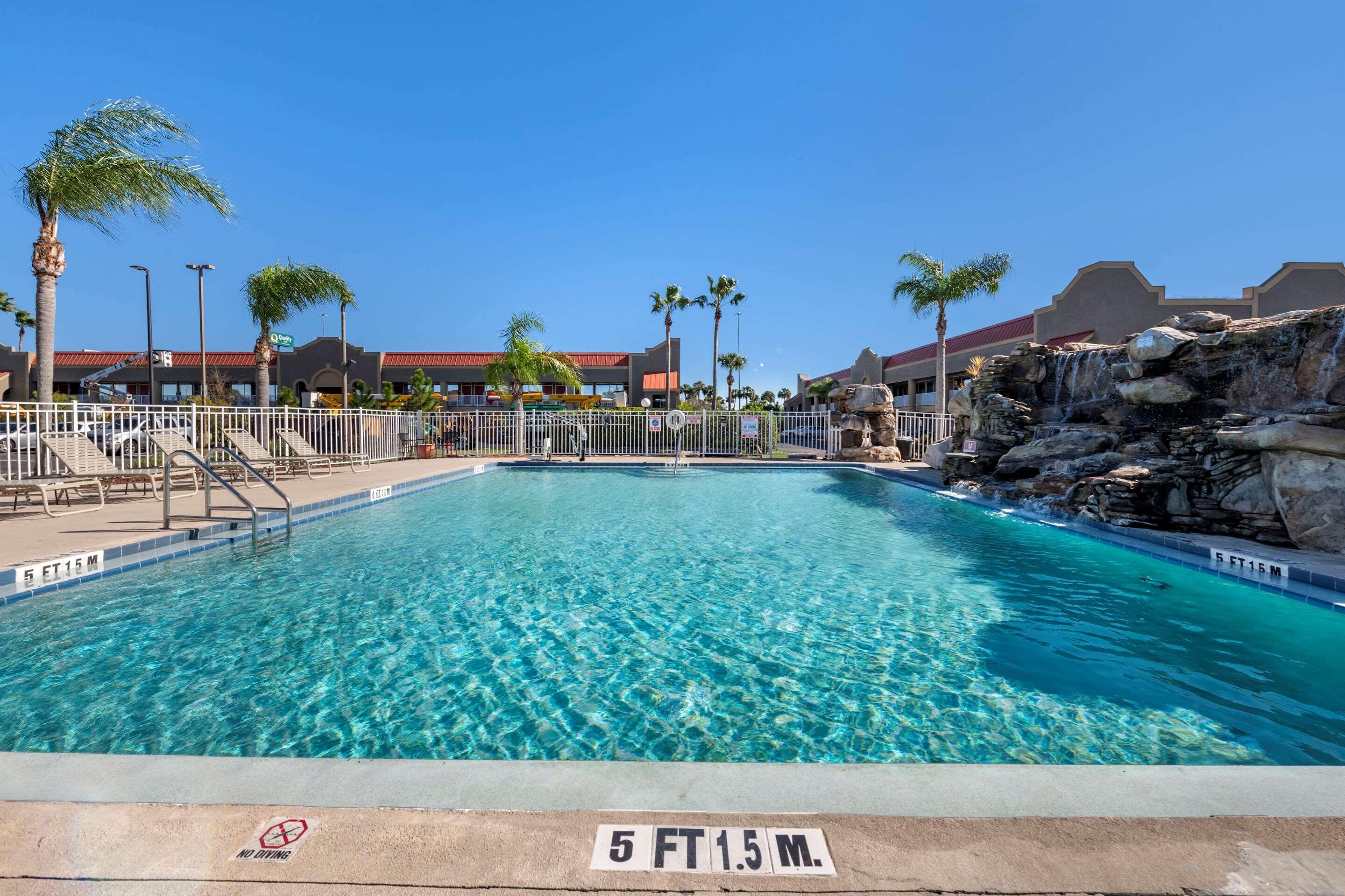 Quality Inn Kennedy Space Center Titusville Ngoại thất bức ảnh