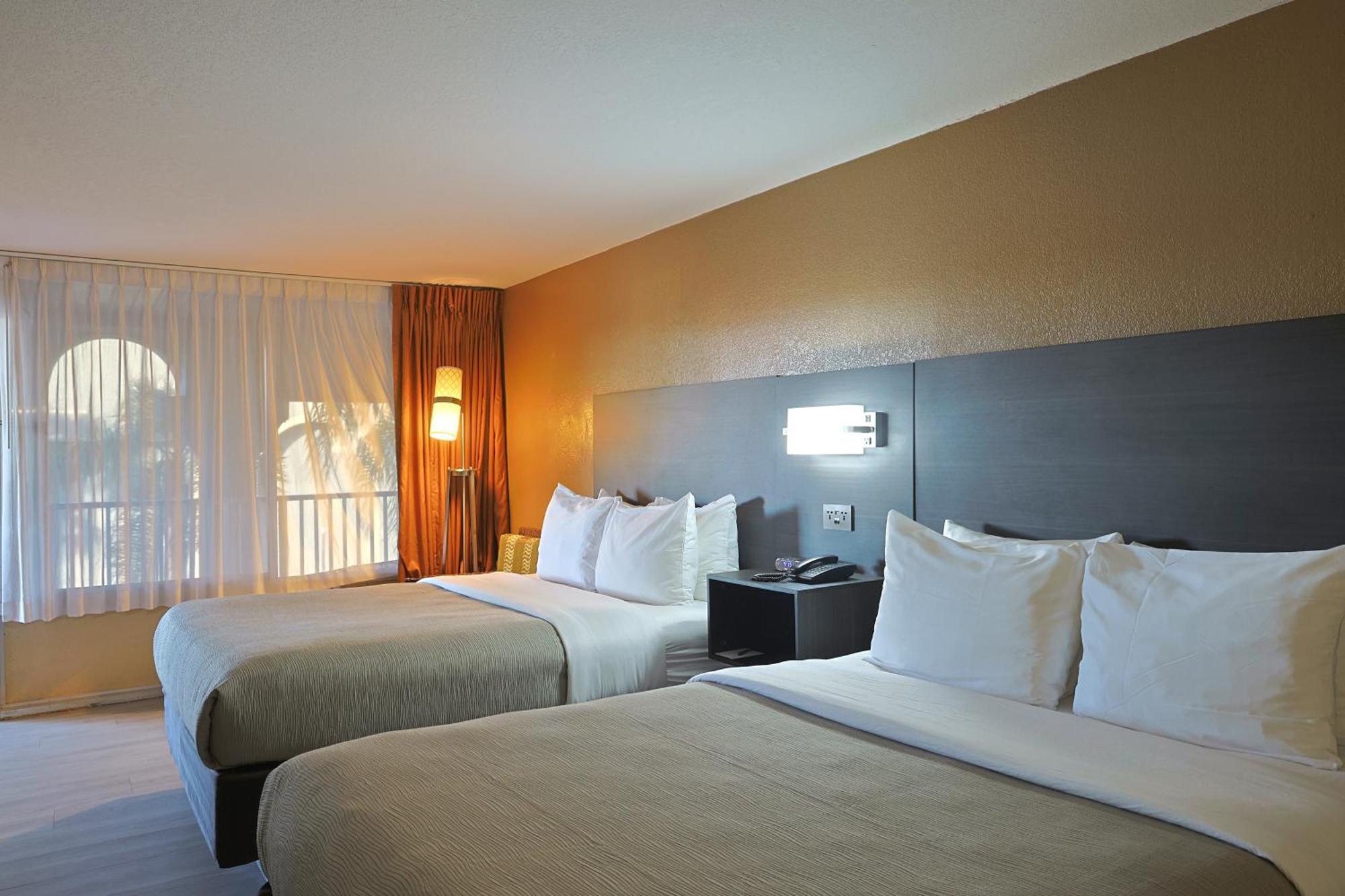 Quality Inn Kennedy Space Center Titusville Ngoại thất bức ảnh