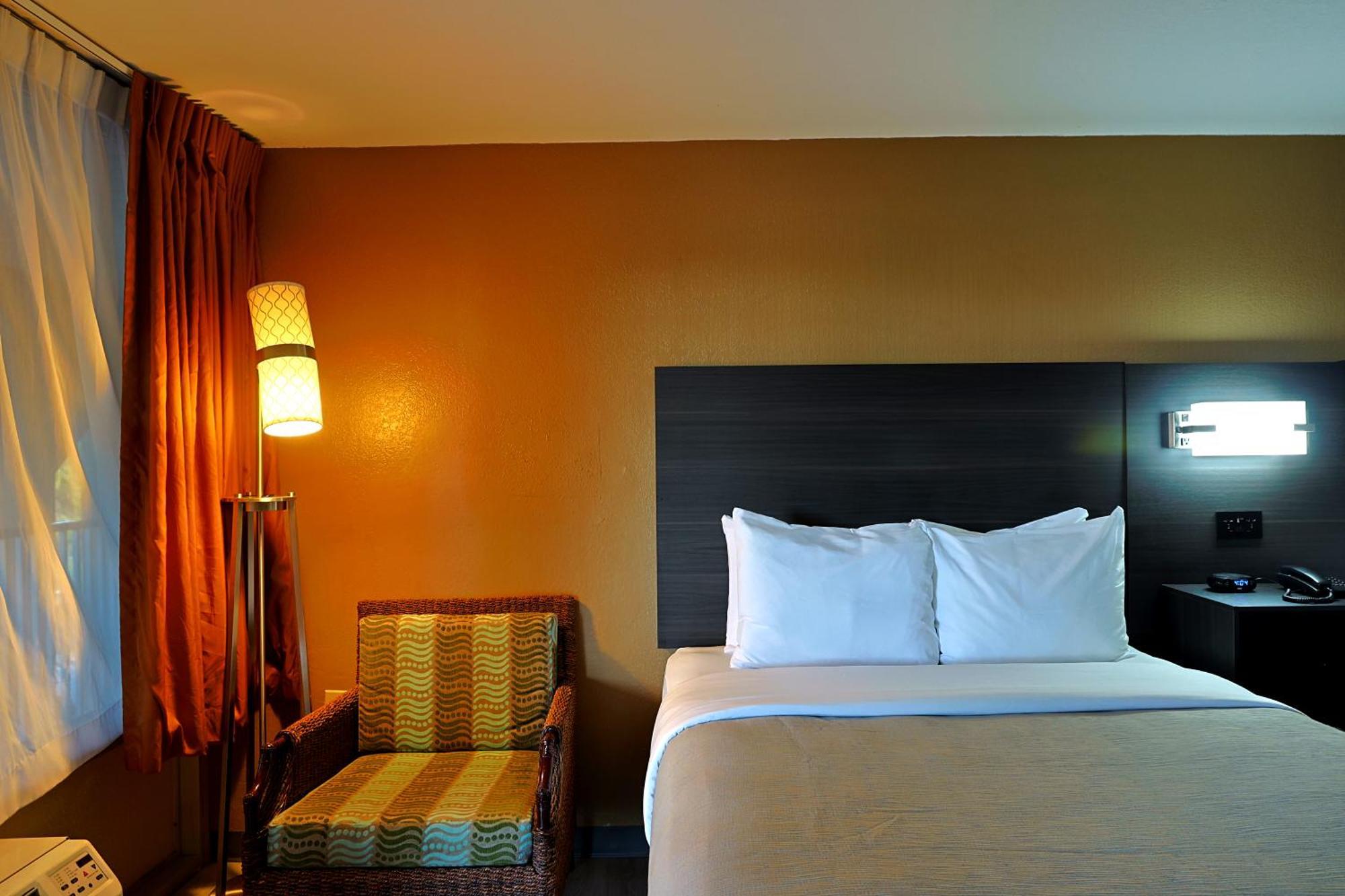 Quality Inn Kennedy Space Center Titusville Ngoại thất bức ảnh